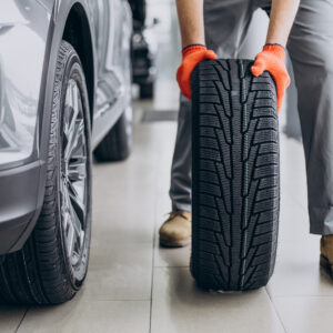 Michelin Defender T+H – 205/55R16 All-Season Tire